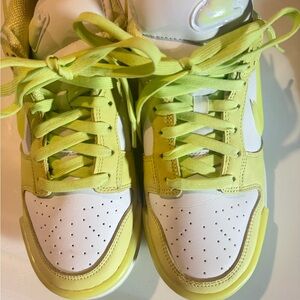 LIKE NEW!!! Nike Kids Low-Top Sneakers in Lime Green and White